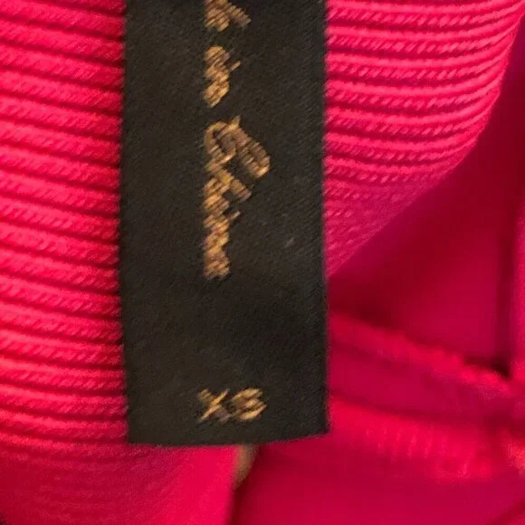 BCBGMAXAZRIA Bandage Red Mini Skirt Size XS EUC CLOSET CLEAR-OUT! - Picture 9 of 9